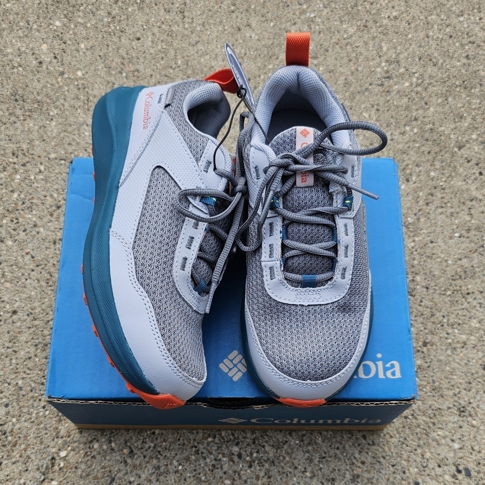 New Columbia sneaker little girls 2Y